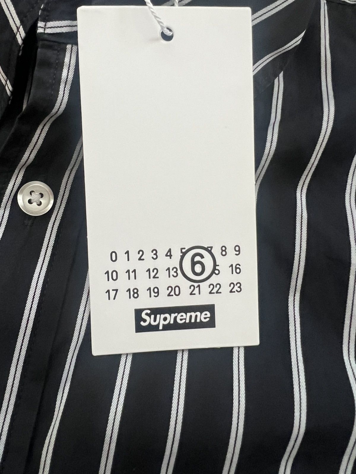 Maison Margiela × Supreme Supreme x Maison Margiela MM6 stripe shirt black large Size US L / EU 52-54 / 3 - 4 Thumbnail