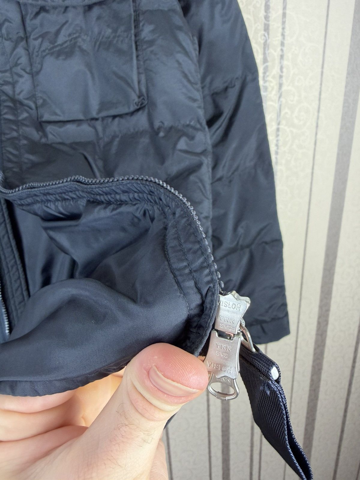 Armani Vintage Armani Jeans down jacket Size L Size US L / EU 52-54 / 3 - 10 Thumbnail