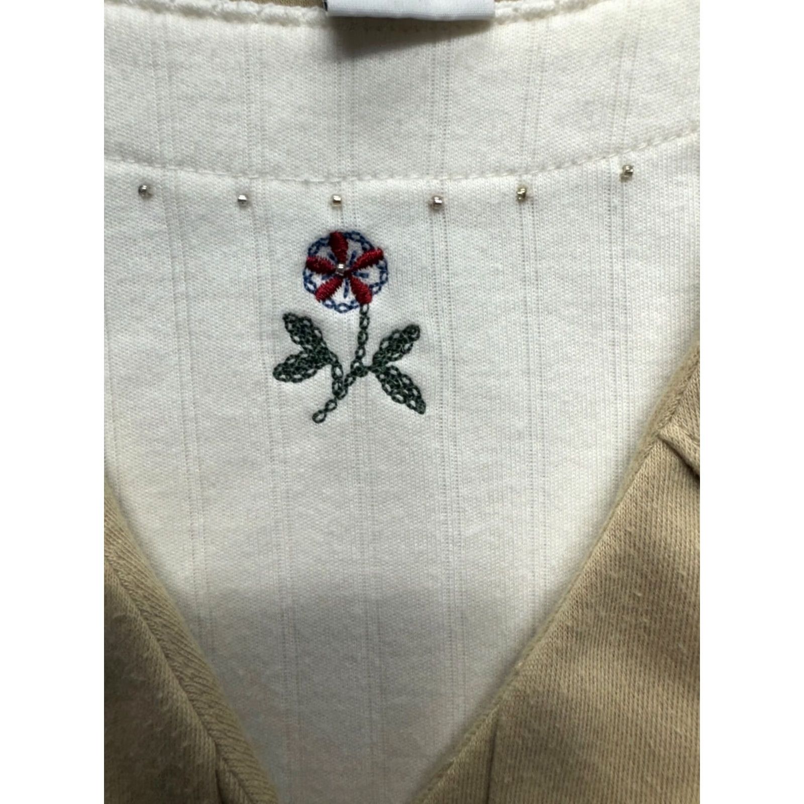 Vintage Alfred Dunner Blouse Shirt XS Womens Petite Floral Embroidered Short Sleeve Button-Front Vest Top Beige Cotton Polyester Knit Modern Casual 81B Size XS / US 0-2 / IT 36-38 - 3 Thumbnail