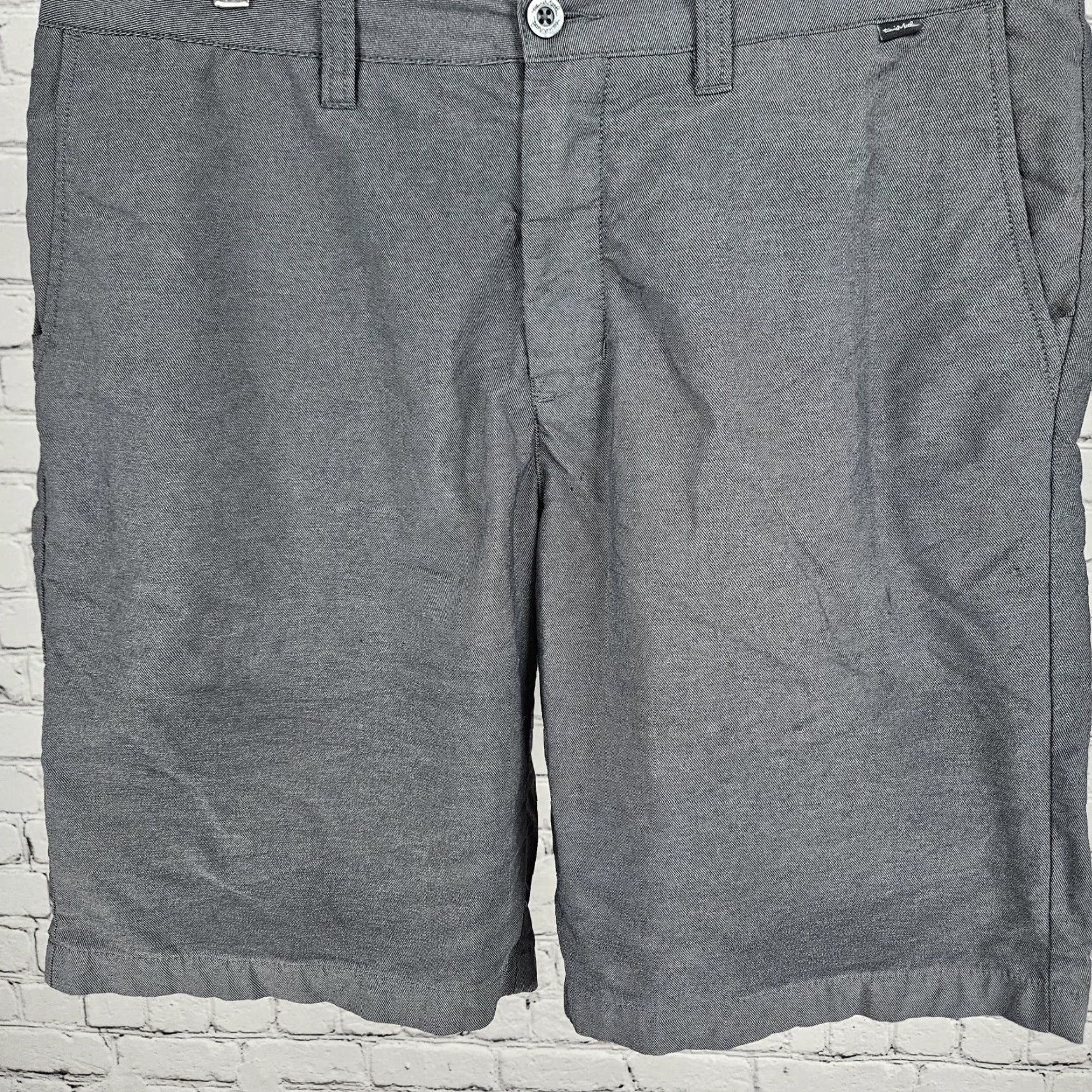 TravisMathew Travis Mathew Grey Casual Lightweight Stretch Golf Shorts 36 Men Adult 36 Inseam 10.5 Size US 36 / EU 52 - 7 Thumbnail