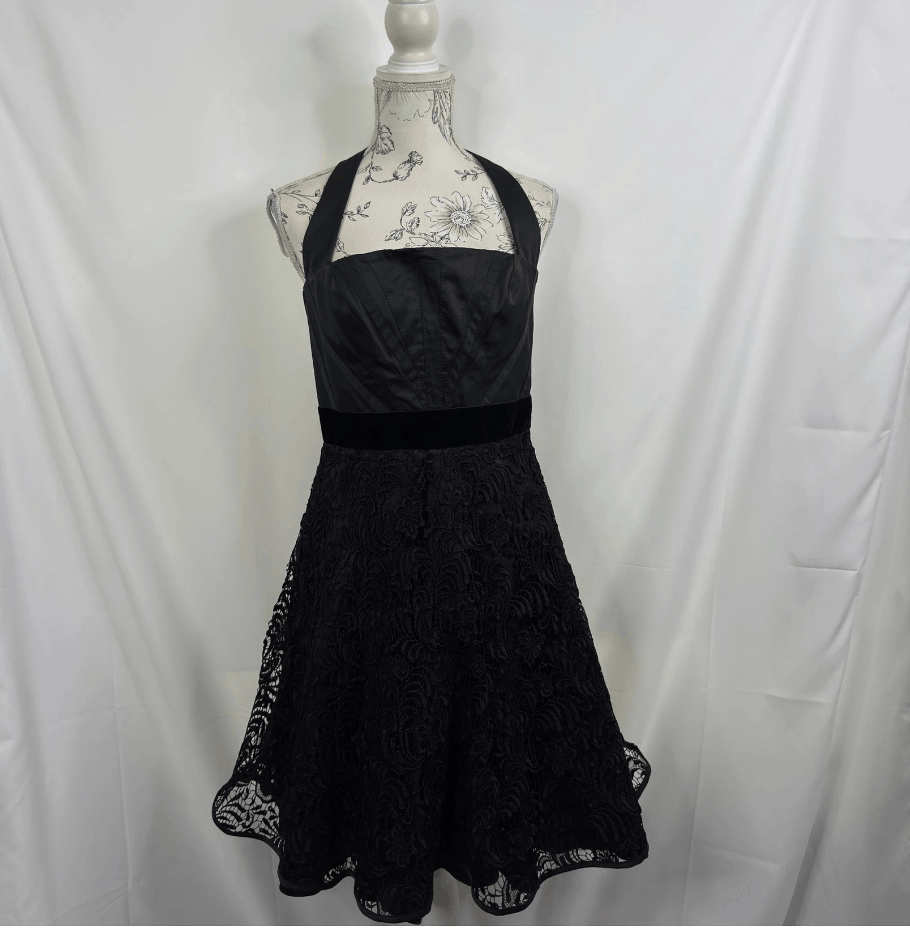 Karen Millen Karen Millen Black Halter Lace Fit Flare Party Dress NWT Size M / US 6-8 / IT 42-44 - 9 Thumbnail