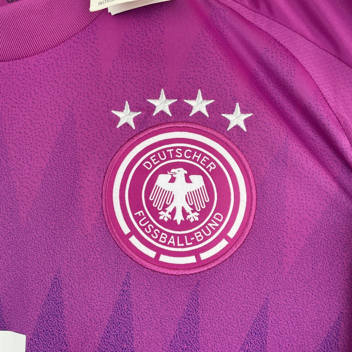 Adidas Germany Toni Kroos Adidas Genuine Jersey 2024/2025 size L Size US L / EU 52-54 / 3 - 4 Thumbnail
