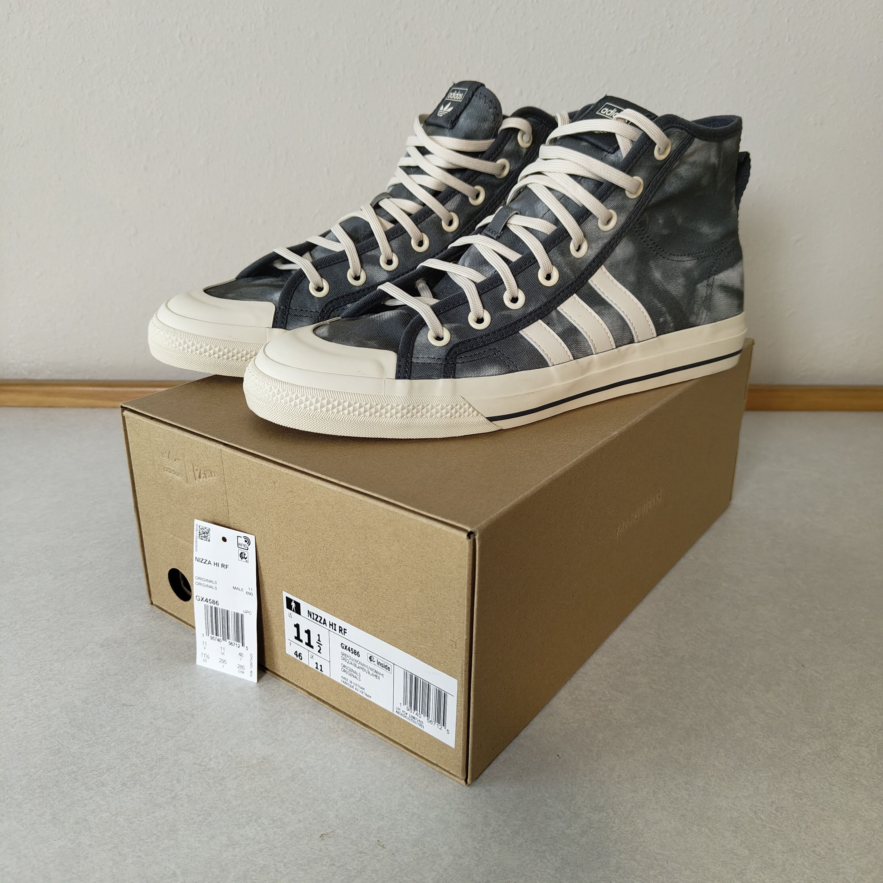 Adidas x Parley NIZZA HI RF Sneakers GX4586