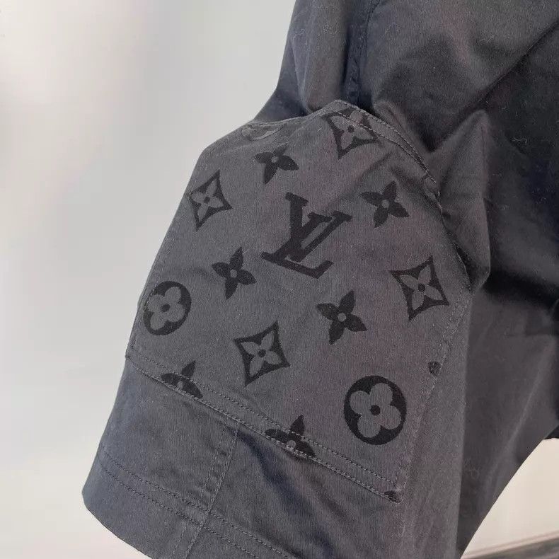 Louis Vuitton Louis Vuitton size US 54 Two-pocket dark flocked, full-prin Size US 38 / EU 54 - 4 Thumbnail