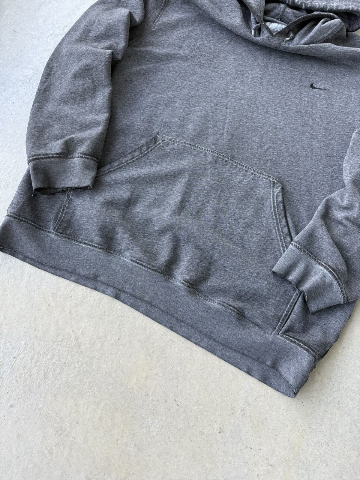 Vintage Vintage 90s Faded Grey Nike Check Swoosh Hoodie Size US XXL / EU 58 / 5 - 4 Thumbnail