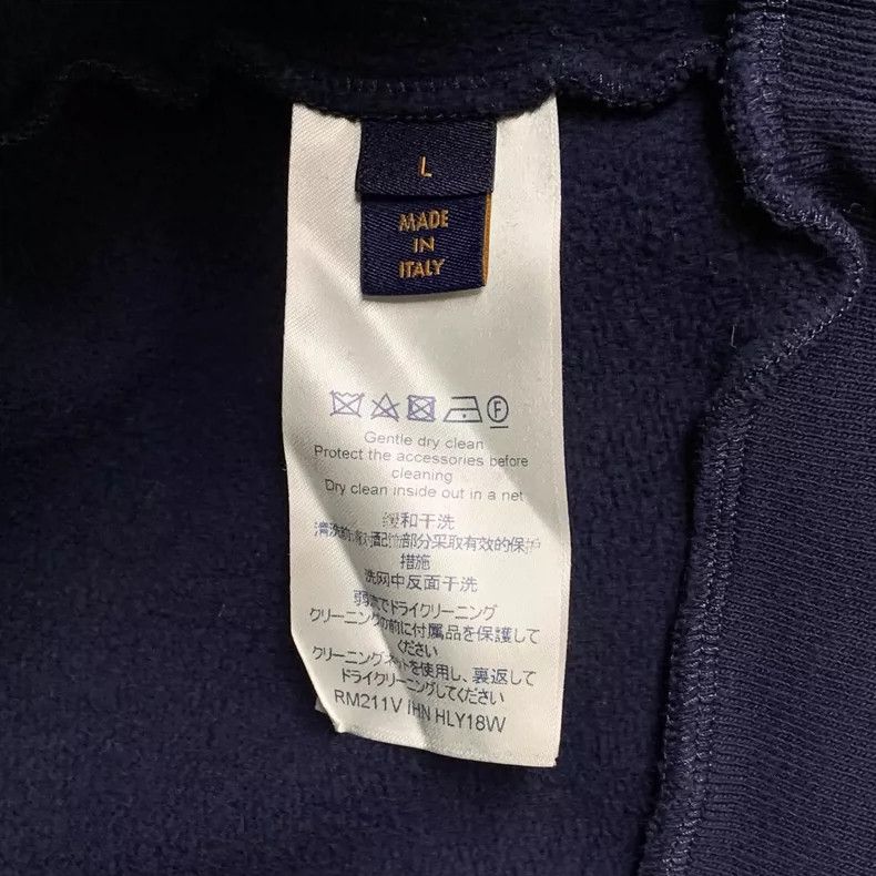 Louis Vuitton LOUIS VUITTON Navy Blue Ocean Shark Beaded Hoodie Size US L / EU 52-54 / 3 - 4 Thumbnail