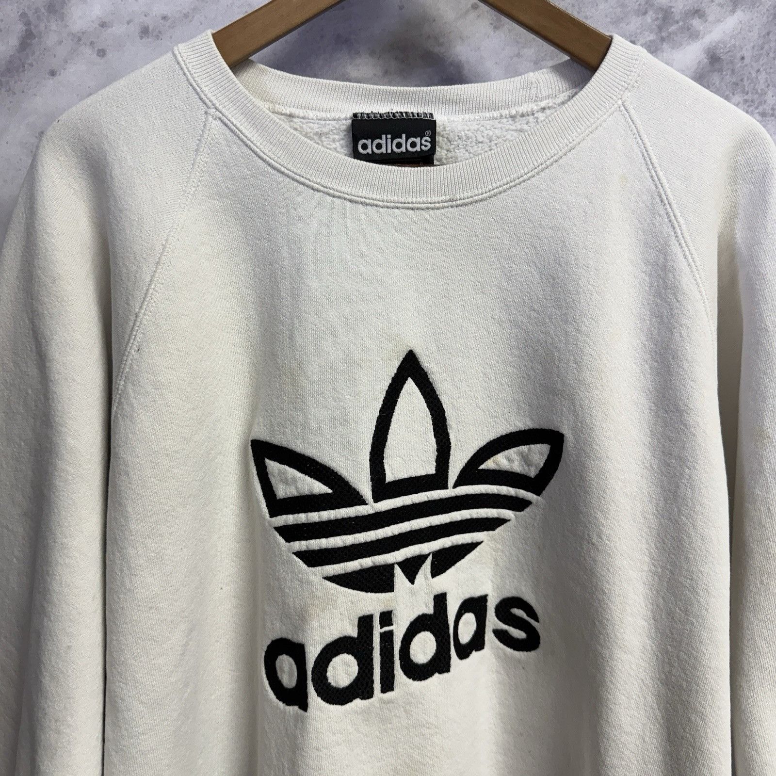 Adidas Vintage 90s Adidas Trefoil Crew Neck Embroidered Sweatshirt Size US L / EU 52-54 / 3 - 1 Thumbnail