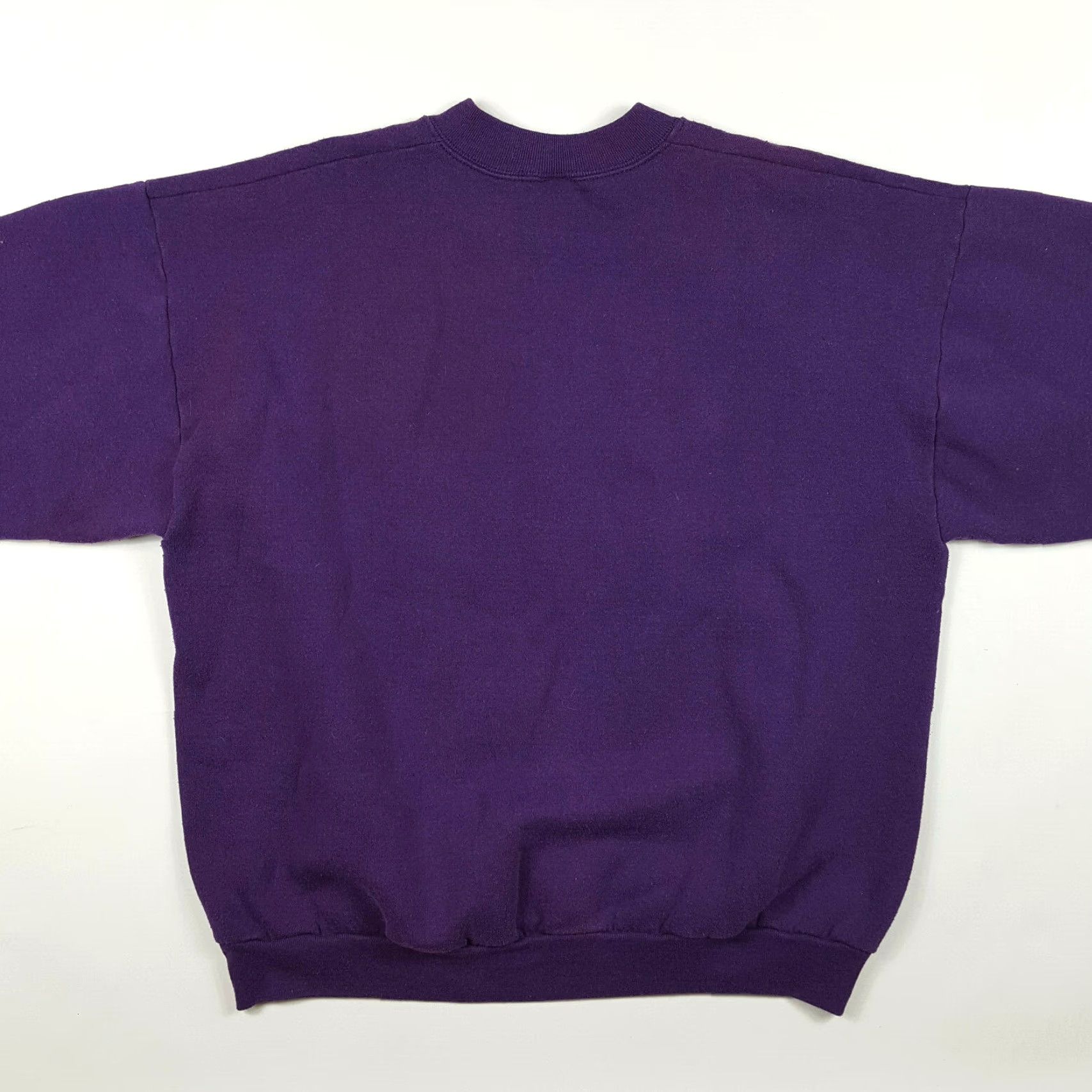 Fruit Of The Loom VINTAGE Noel Christmas Mice Sweatshirt Pullover Crew Neck L Purple Nike? Size US L / EU 52-54 / 3 - 7 Thumbnail
