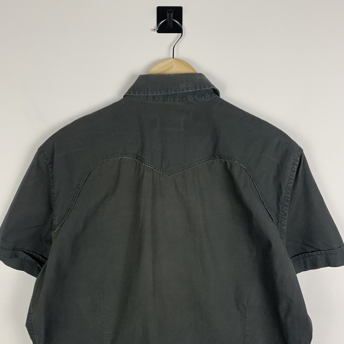 Diesel Vintage Diesel Multipocket Shirt Short Sleeve Size XL Faded Size US XL / EU 56 / 4 - 11 Thumbnail