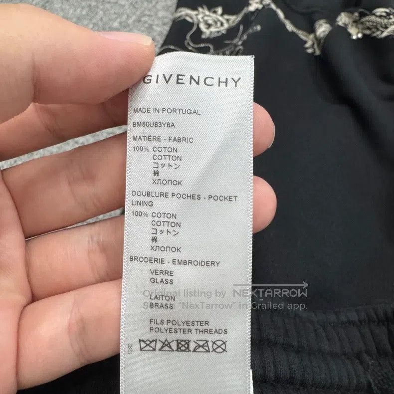 Givenchy Givenchy size L Chain Decorated Printed Shorts Size US 27 - 4 Thumbnail