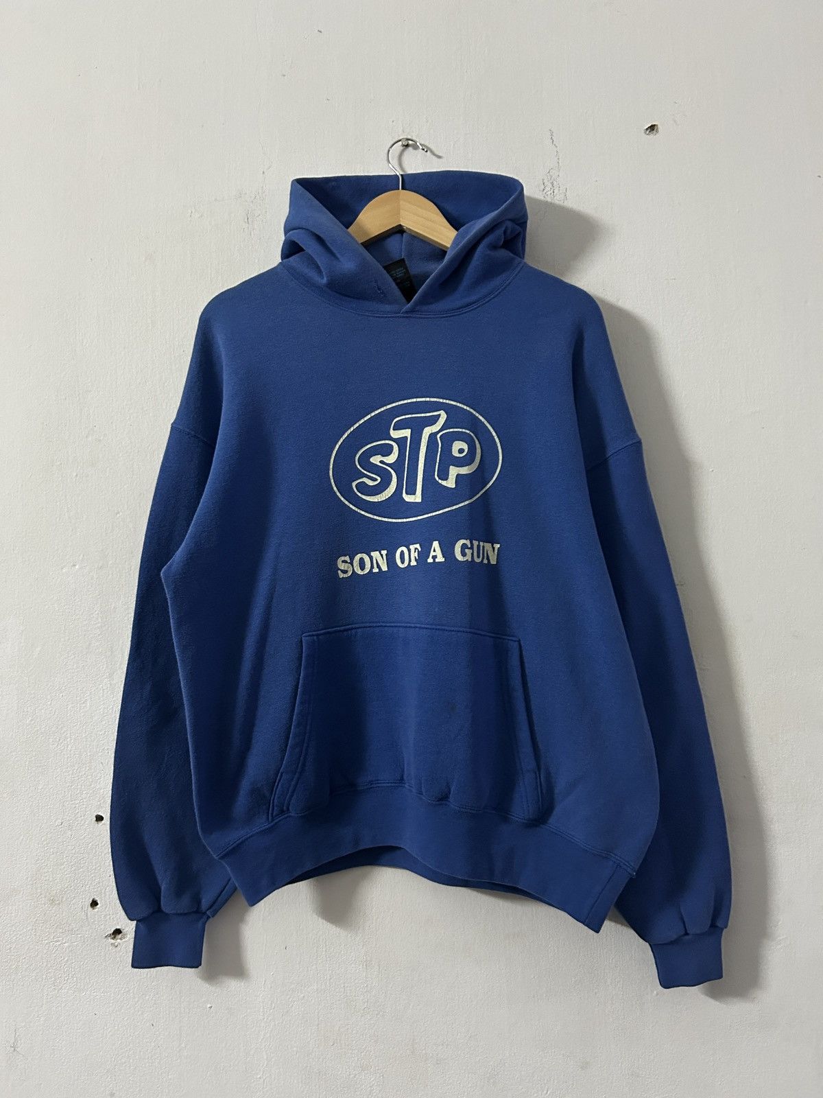 Vintage Vintage 90’s STP sun of a gun racing motorsport hoodie Size US L / EU 52-54 / 3 - 1 Thumbnail