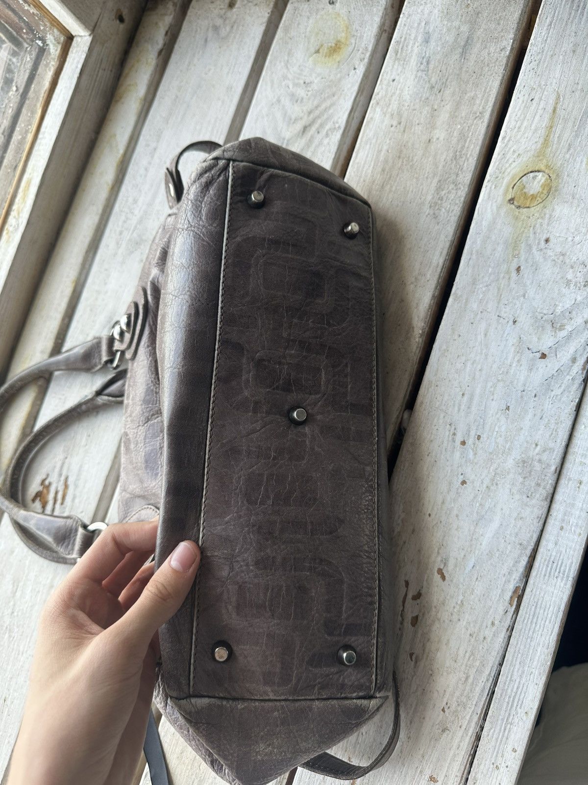 Japanese Brand 🚨Y2K AVANT-GARDE 🚨mesh silver Japan style hand bag Y2K 90s Size ONE SIZE - 7 Thumbnail