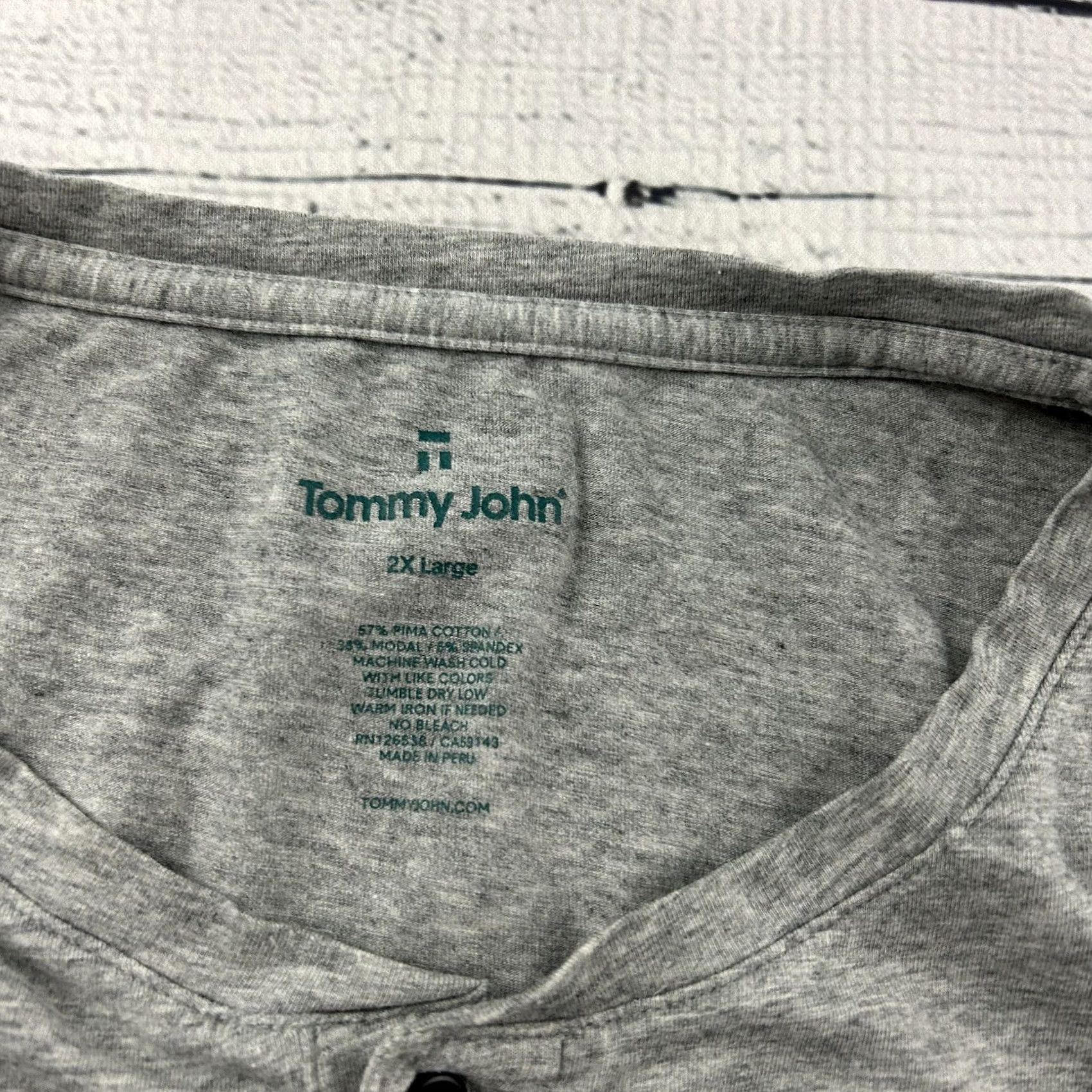 Vintage Tommy John Short Sleeve Henley T Shirt Men's 2XL Gray Size US XXL / EU 58 / 5 - 3 Thumbnail