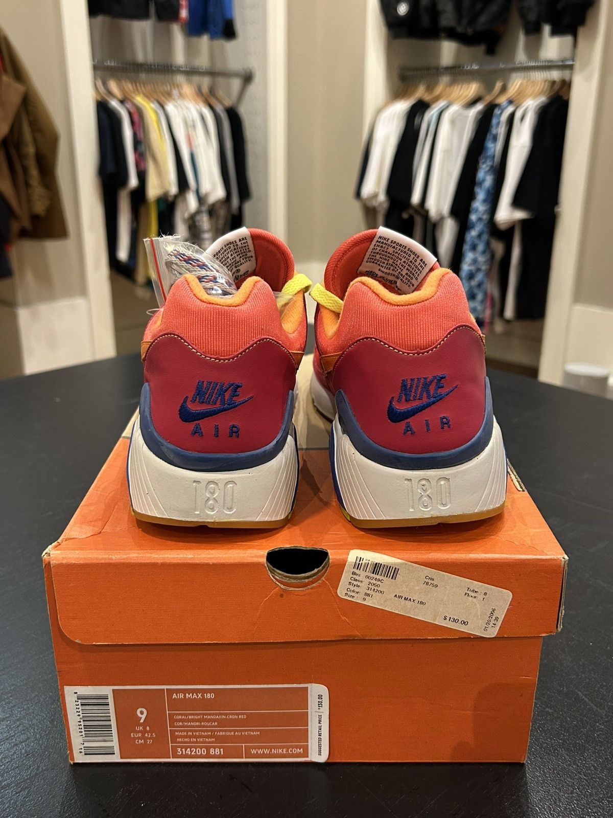 Nike Nike Air Max 180 Powerwall Coral Size US 9 / EU 42 - 4 Thumbnail