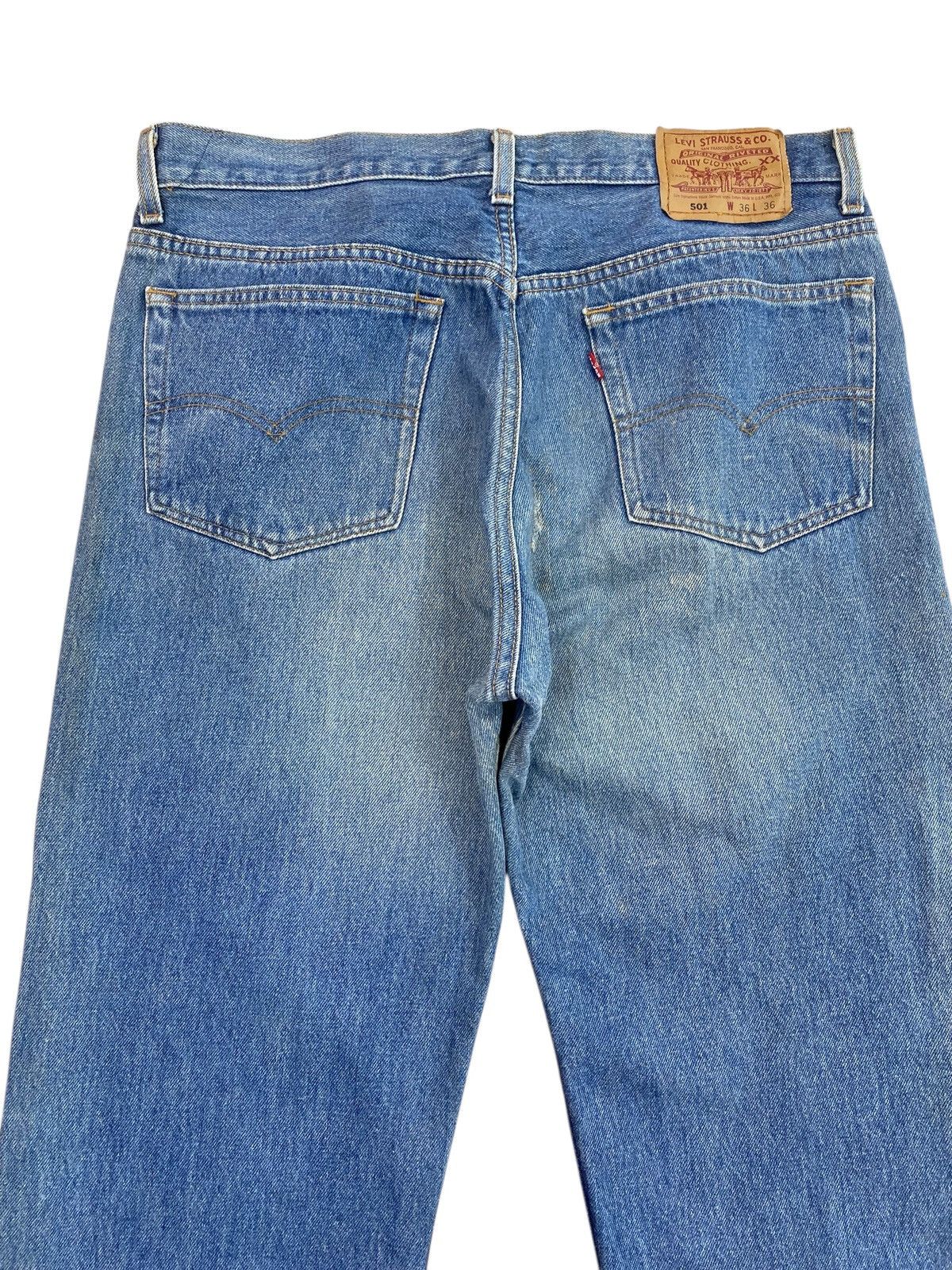 Levi's Vintage 501 Levi’s Medium Blue Wash Style Loose Jeans Size US 33 - 4 Thumbnail