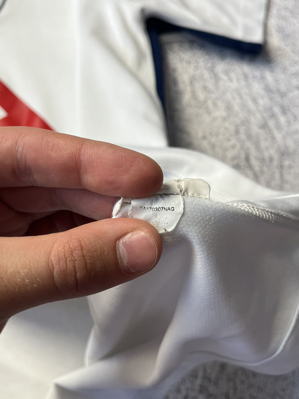 Nike TOTTENHAM HOTSPUR 2017/2018 HOME FOOTBALL SHIRT NIKE Size US XL / EU 56 / 4 - 15 Thumbnail