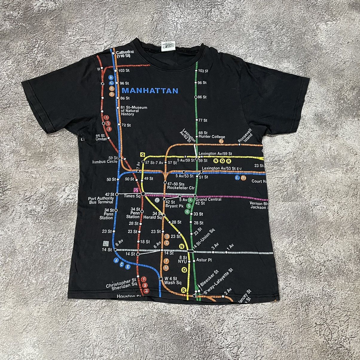 Vintage Vintage Y2K Tee Manhattan METROPOLITAN PRINT ART M Size US M / EU 48-50 / 2 - 3 Thumbnail