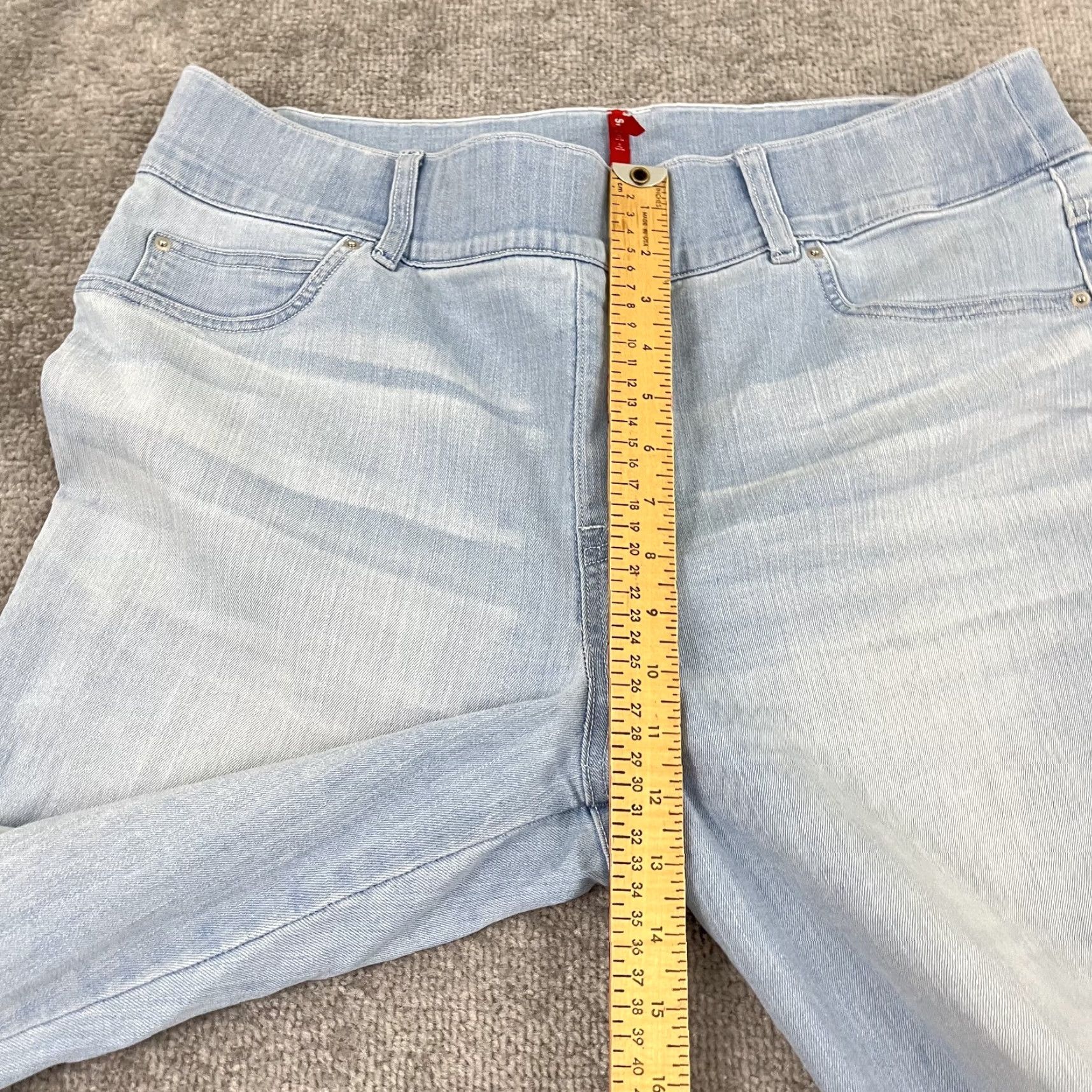 Spanx VINTAGE Spanx Jeans Womens Petite 1X Light Blue Denim Stretch Retro Pull On Raw Hem Pant Size 40" / US 18 - 5 Thumbnail