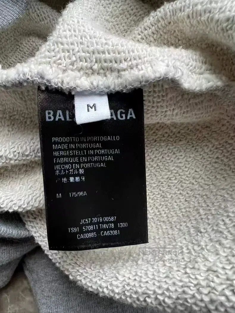 Balenciaga Balenciaga Buckle Hoodie Size US M / EU 48-50 / 2 - 4 Thumbnail
