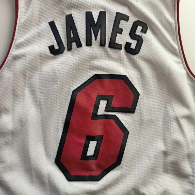 Adidas Miami Heat LeBron James Adidas Swingman home NBA jersey S Size US S / EU 44-46 / 1 - 10 Thumbnail