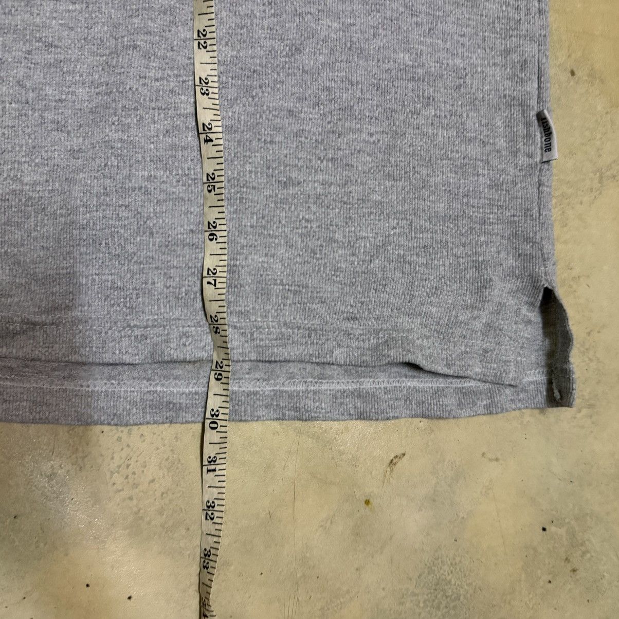 Japanese Brand Vintage Fishbone Small Logo T Shirt Size US XL / EU 56 / 4 - 10 Thumbnail