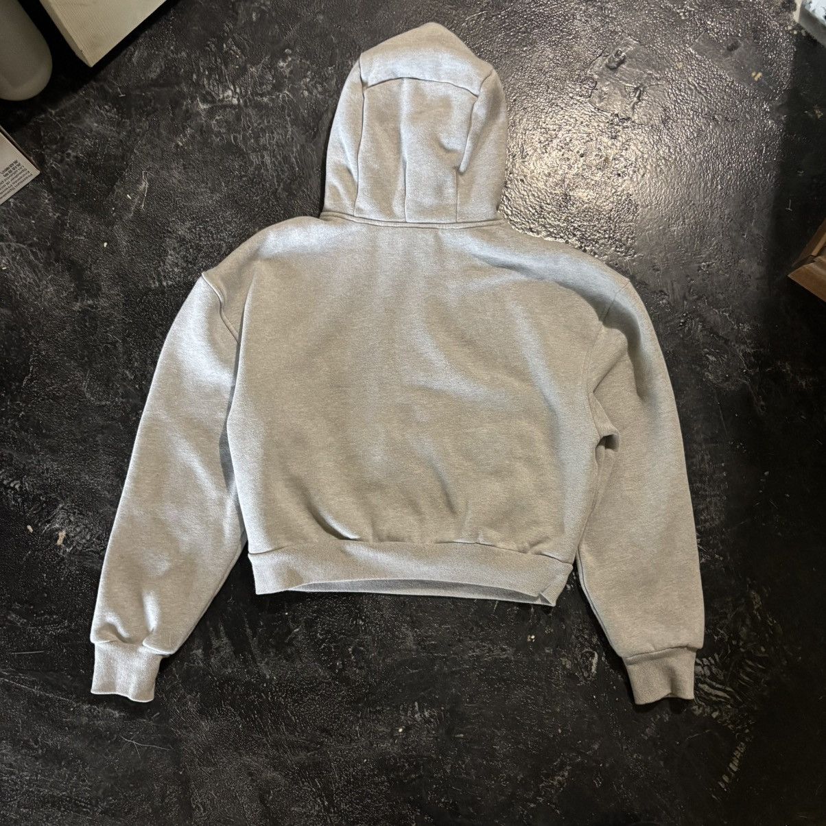 Other LOADING TO FUTURE Boxy/Cropped Gray Hoodie Size US M / EU 48-50 / 2 - 4 Thumbnail