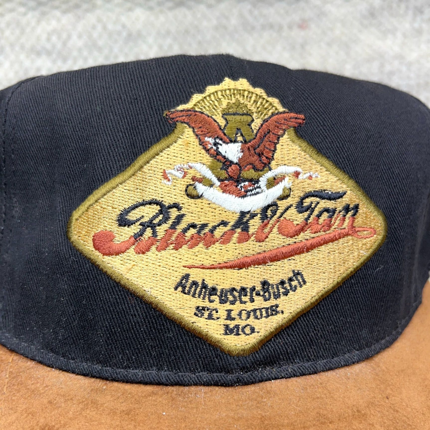 Vintage VINTAGE Anheuser-Busch Baseball Cap Hat – Black Suede Bill, Leather Twill, One Size, Adjustable, 90s Beer Vintage Mens Cap Size ONE SIZE - 2 Thumbnail