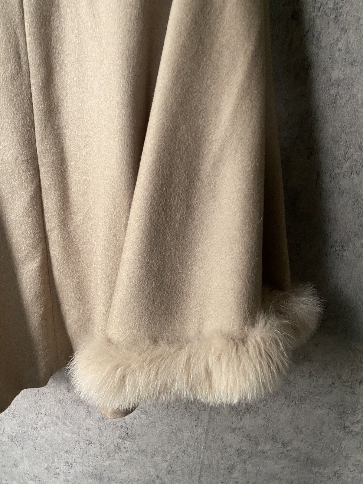 Balmain Vintage Balmain Paris Cashmere Capes Fur Collars And Cuffs Size US XXL / EU 58 / 5 - 11 Thumbnail