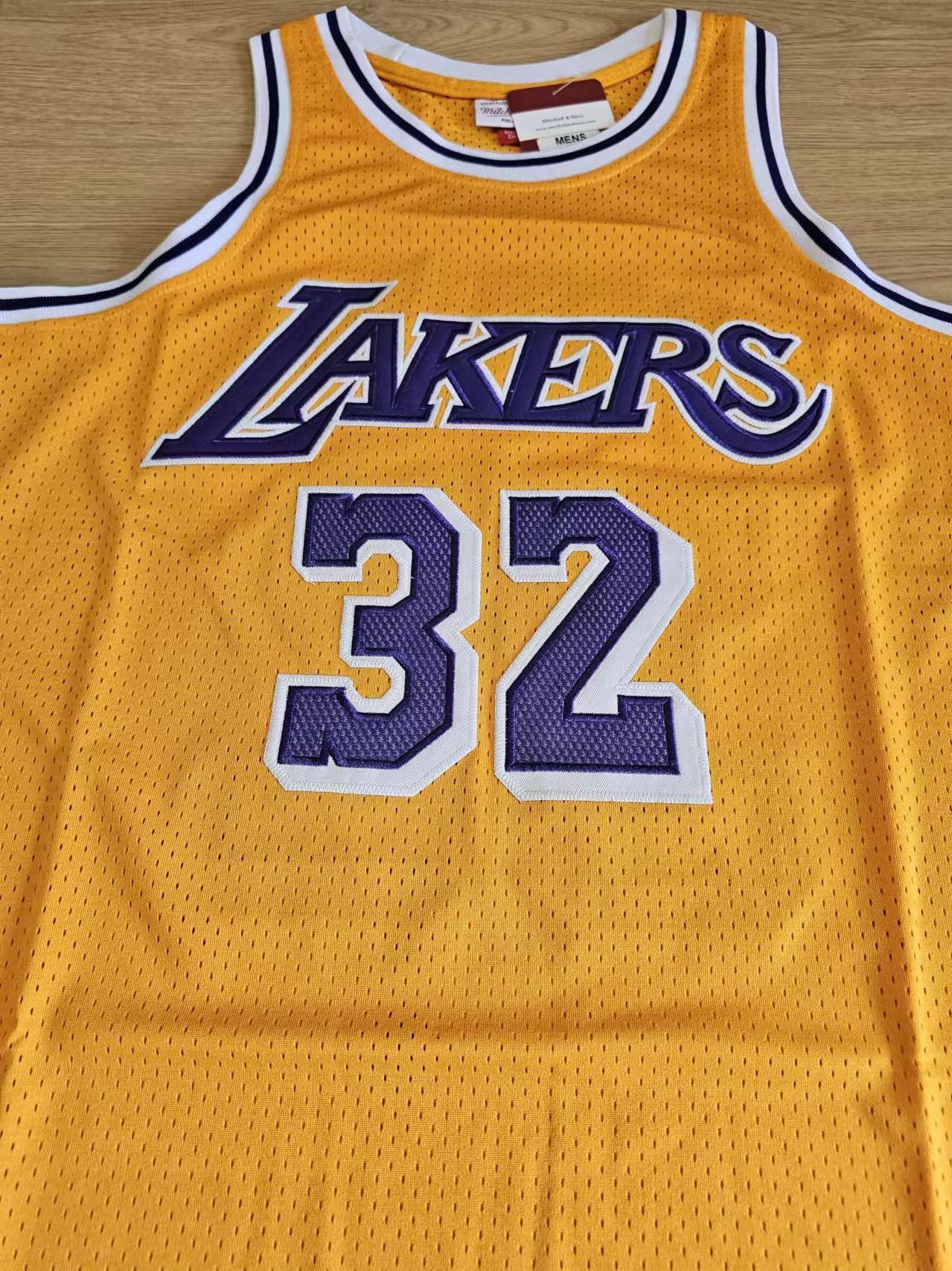 NBA 1984 85 Los Angeles Lakers 32 Earvin Johnson Jersey Size US M / EU 48-50 / 2 - 4 Thumbnail