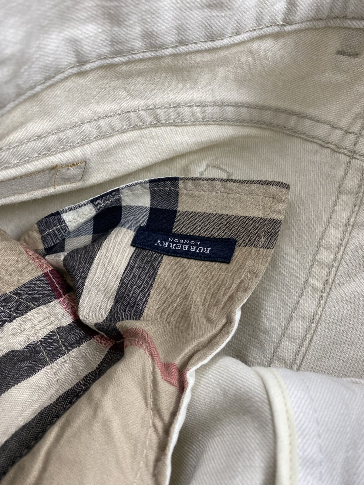 Burberry Vintage Burberry London White Straight Jeans Luxury Size US 30 / EU 46 - 7 Thumbnail
