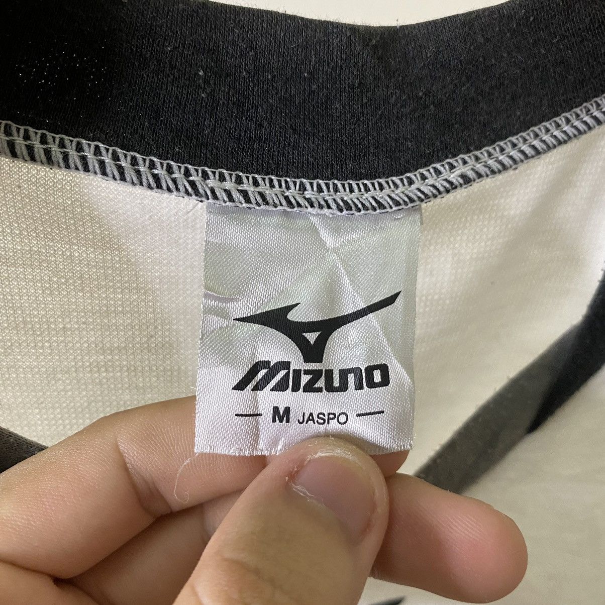 Mizuno Vintage 1990s Mizuno Embroidery Center Logo Tee Size US M / EU 48-50 / 2 - 4 Thumbnail