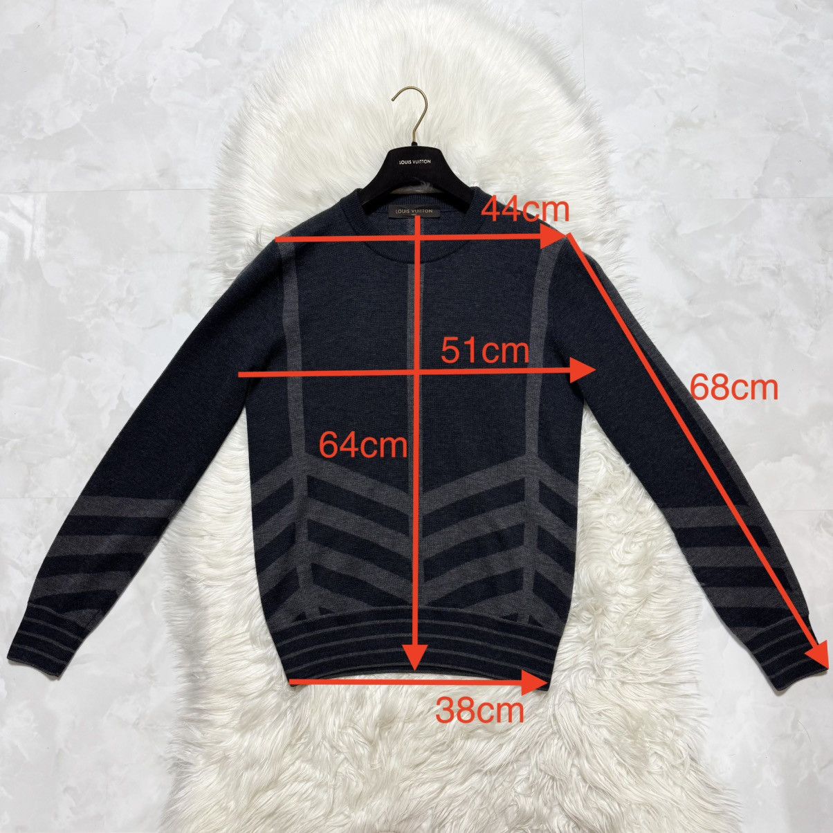 Louis Vuitton Louis Vuitton, color-blocked wool knit sweater Size US S / EU 44-46 / 1 - 3 Thumbnail