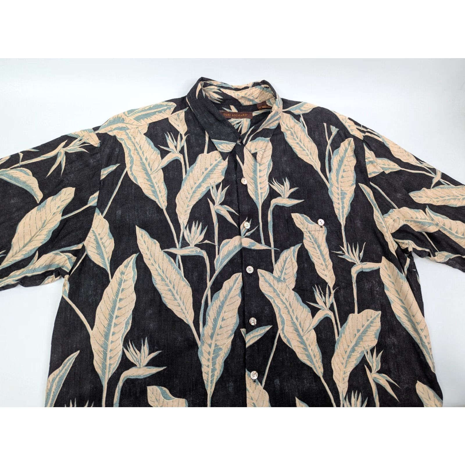 Tori Richard Tori Richard Shirt Mens XL Black Palms Floral Hawaiian Camp Made in USA Viscose Size US XL / EU 56 / 4 - 2 Thumbnail