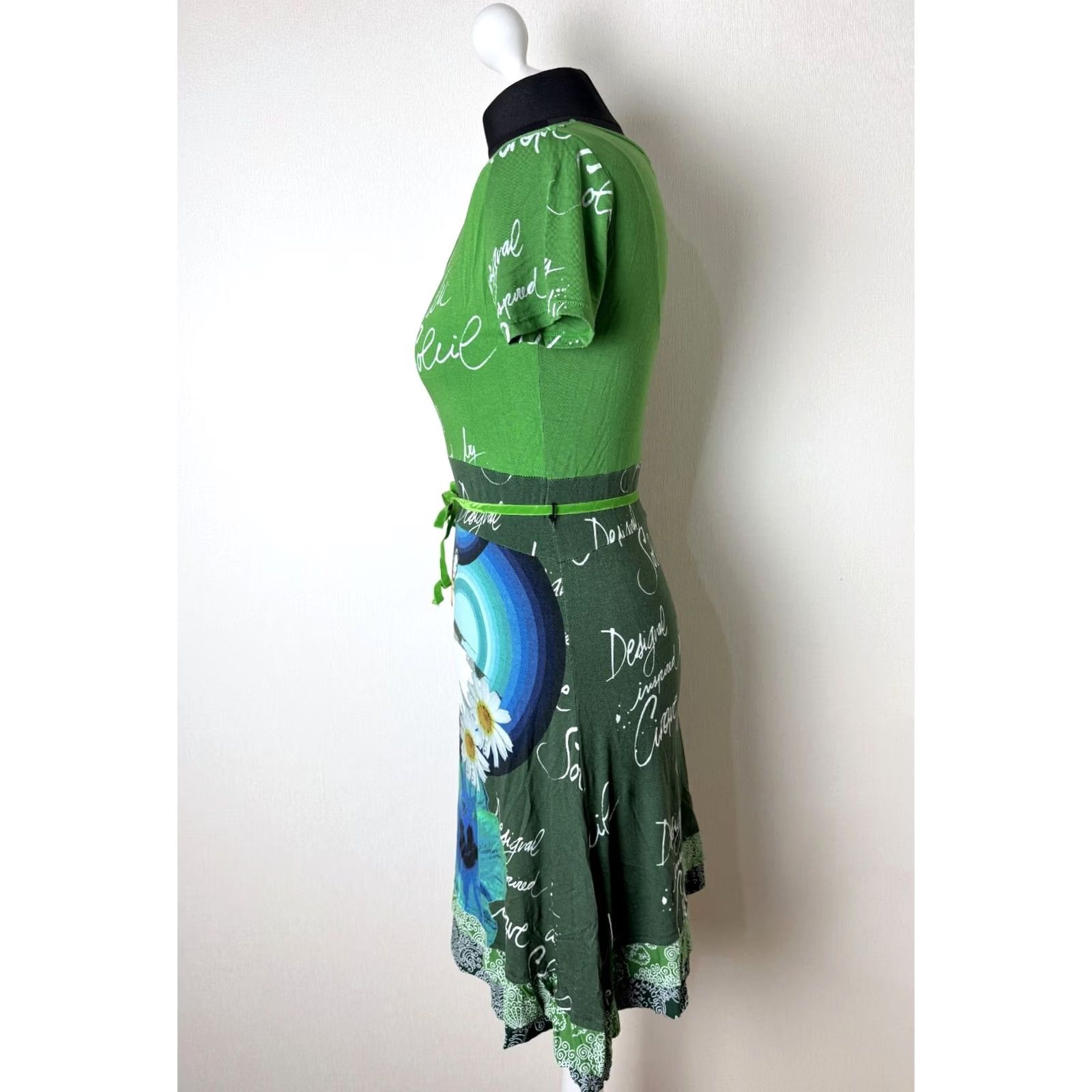 Desigual Desigual Cirque du Soleil womens green dress M Dress Knee Length A-Line Womens Desigual Cirque du Soleil Dress M Green Size M / US 6-8 / IT 42-44 - 2 Thumbnail