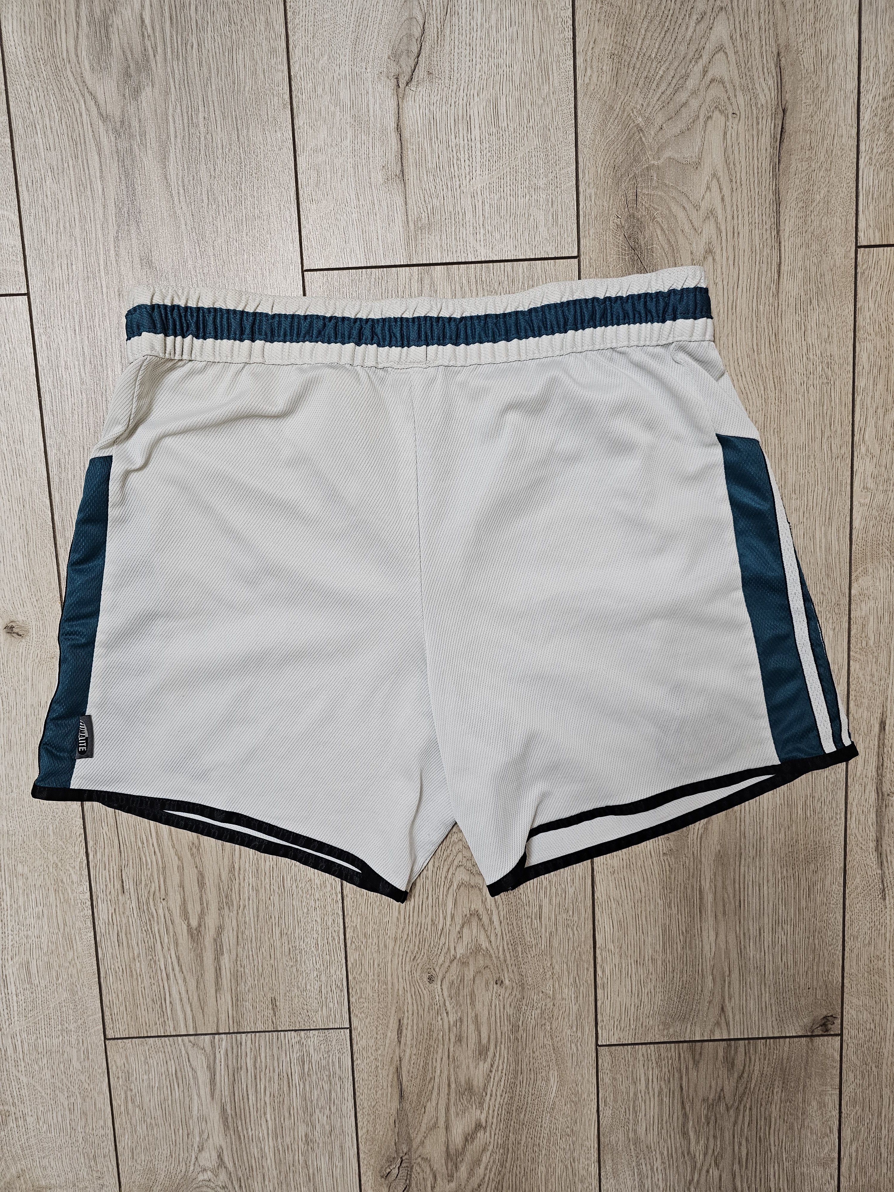 Adidas × Vintage NEWCASTLE UNITED 1999 2000 AWAY FOOTBALL SOCCER SHORTS Size US 32 / EU 48 - 2 Thumbnail