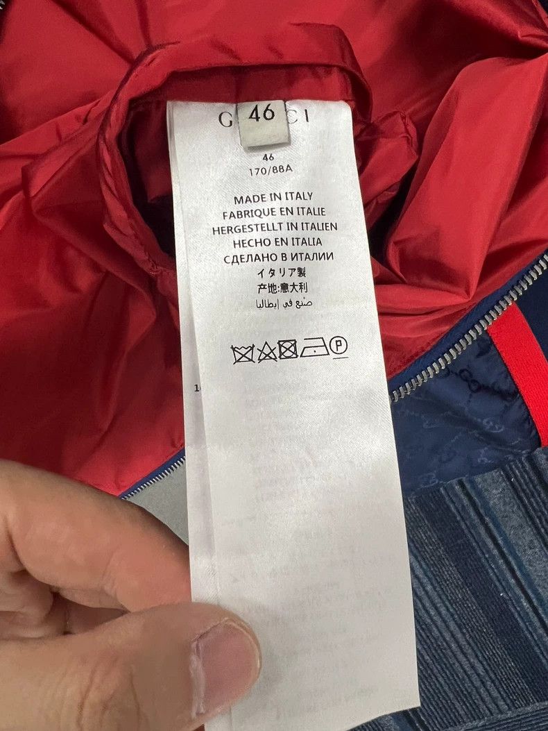 Gucci Gucci Full-printed red striped hooded windbreaker jacket 25 Size US S / EU 44-46 / 1 - 4 Thumbnail