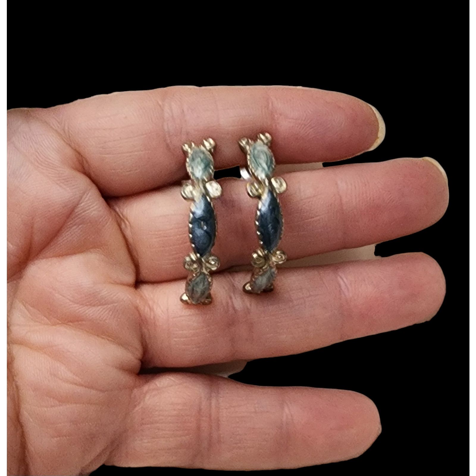 The Unbranded Brand Unbranded silver plated blue resin cresent pierced earrings Size ONE SIZE - 1 Thumbnail