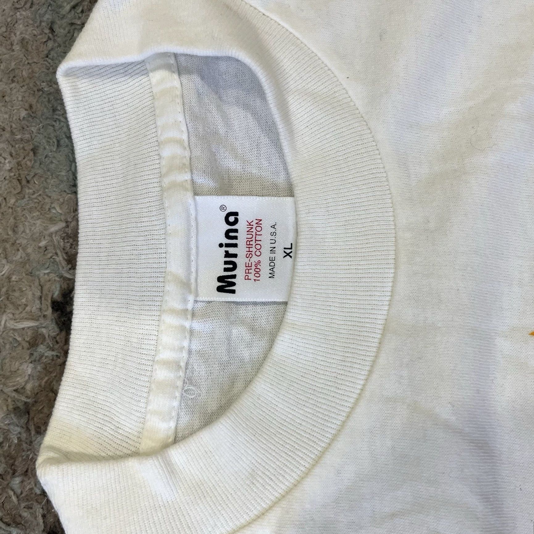 Apple VINTAGE Murina The Big Apple Circus The Medicine Show T-Shirt Men XL White Cotton Logo Short Sleeve Crew Neck 90s USA Limited Edition Furniture? Size US XL / EU 56 / 4 - 3 Thumbnail