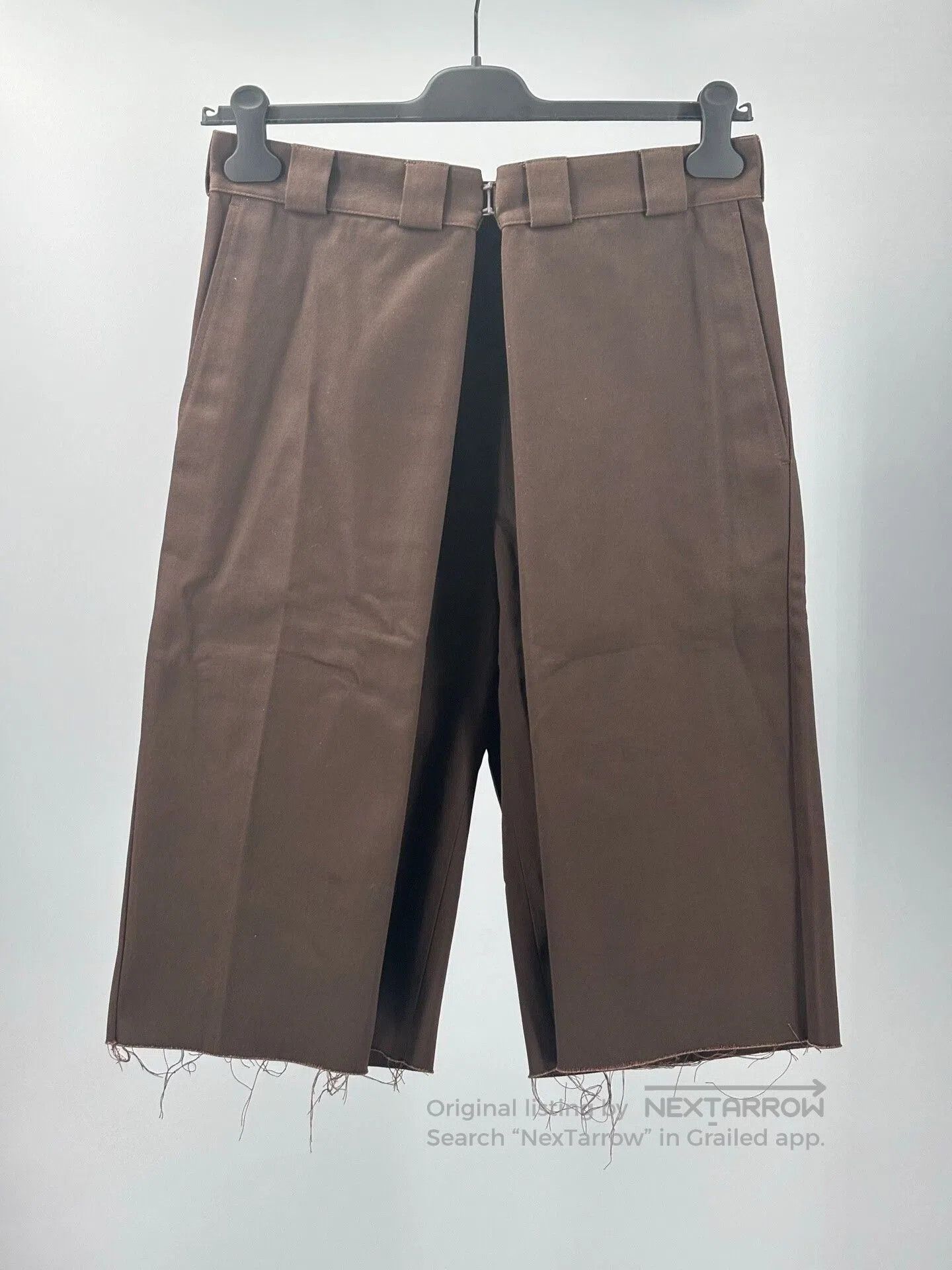 Givenchy Givenchy Men's Pleated Shorts in Dark Brown. Size US 32 / EU 48 - 1 Thumbnail