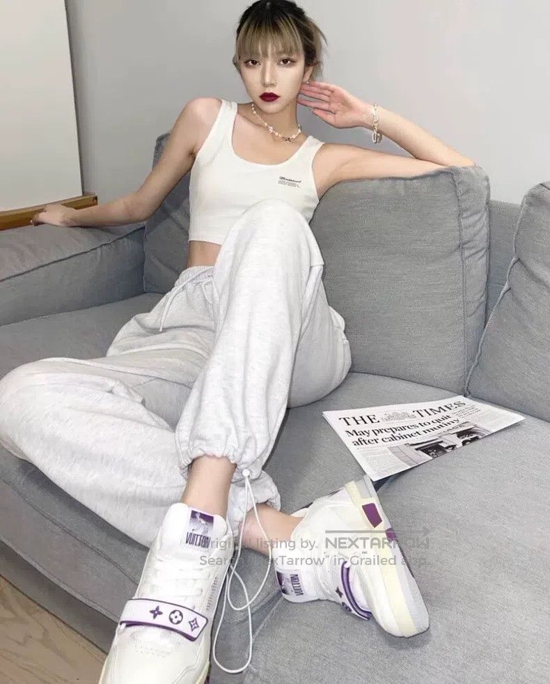 Louis Vuitton Louis Vuitton White logo presbyopic lace-up casual flat sn Size US 7 / EU 40 - 9 Thumbnail