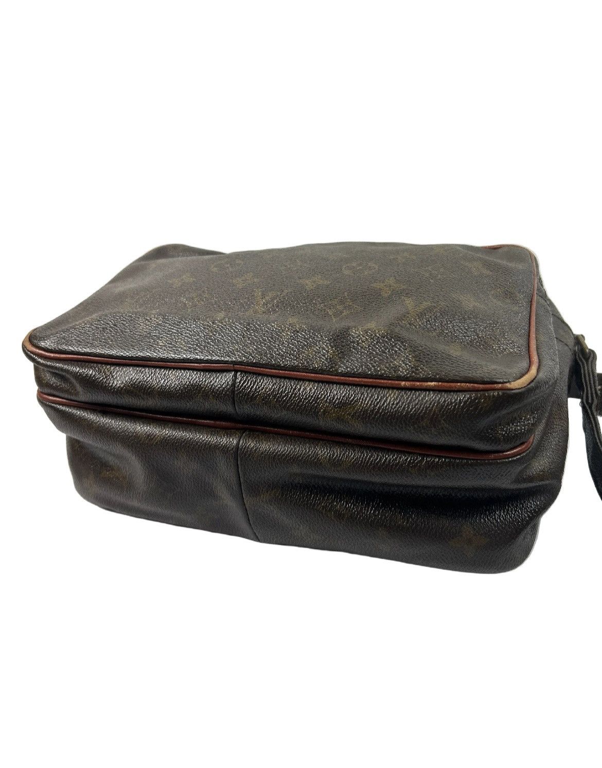 Louis Vuitton Louis Vuitton Monogram Double Zip Crossbody Bag Size ONE SIZE - 3 Thumbnail