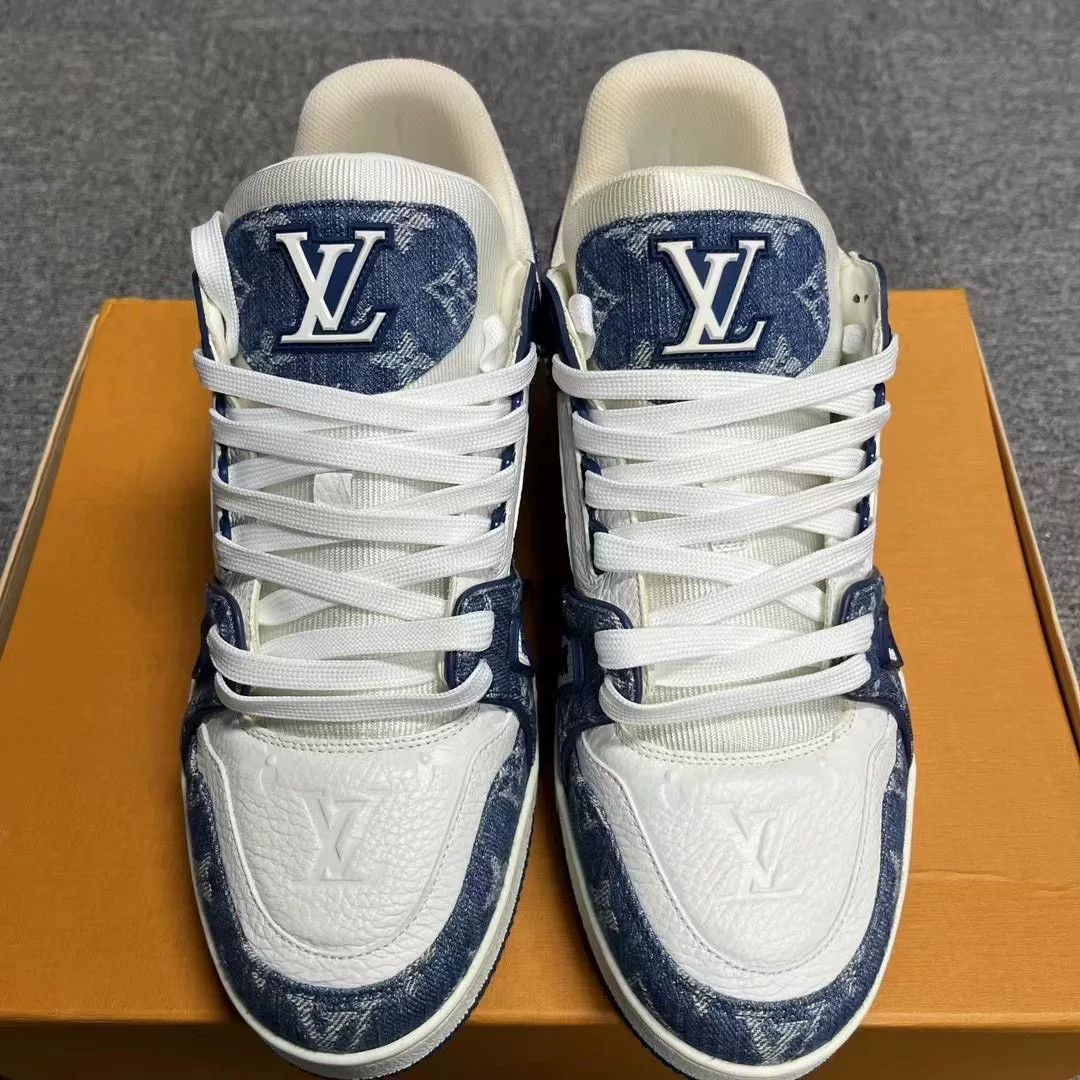 Louis Vuitton Louis Vuitton Blue White Low-Top Sneakers Size US 6 / EU 39 - 1 Thumbnail