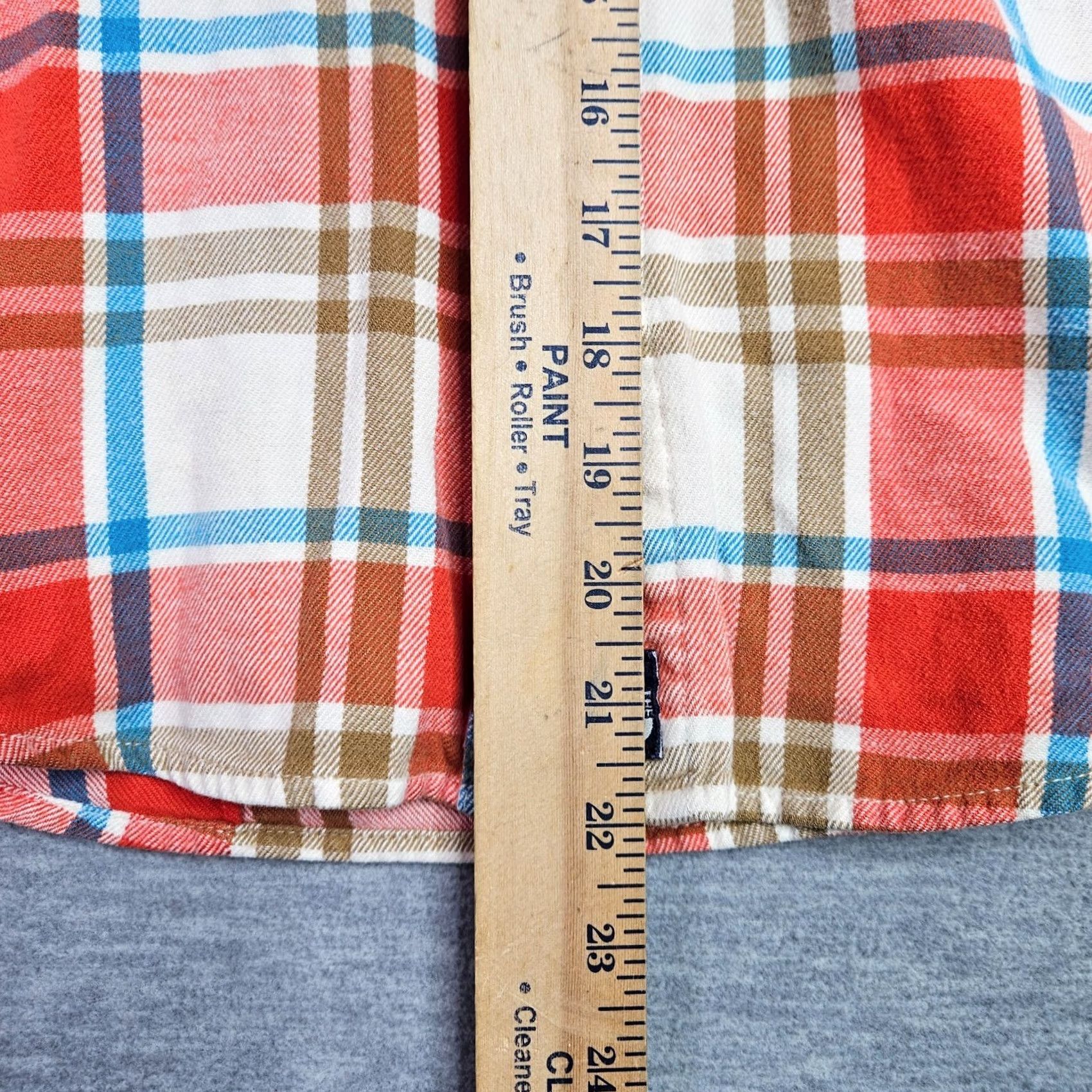 The North Face The North Face Women's Multicolor Plaid Flannel Button Up Shirt XS Regular Size XS Button-Up Casual Shirts Women's The North Face Size XS / US 0-2 / IT 36-38 - 6 Thumbnail