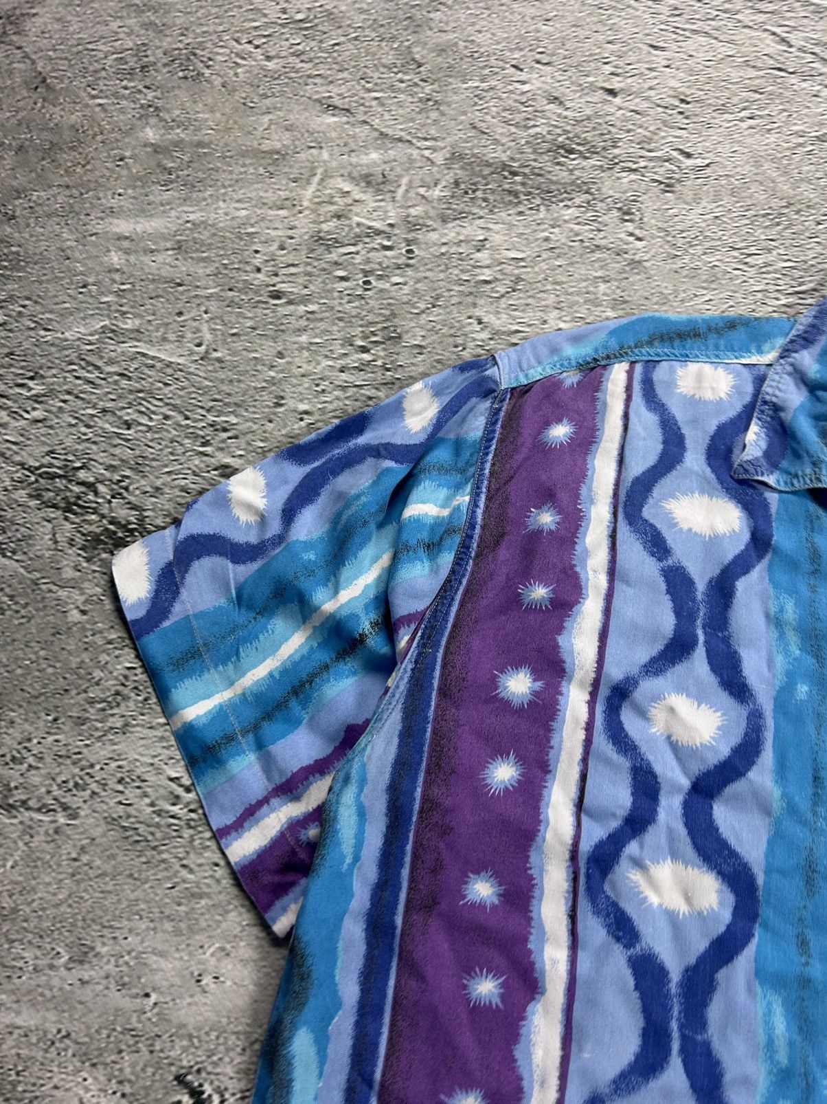 Vintage Hawaiian Shirt abstract vintage blue purple Size US L / EU 52-54 / 3 - 3 Thumbnail