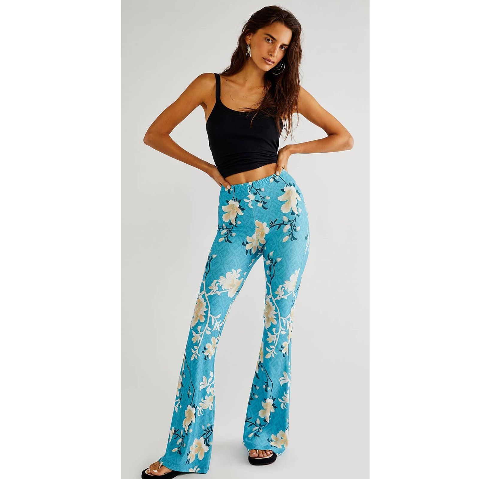 New Novella Royale The Janis Floral Bell Bottom $145 X-SMALL