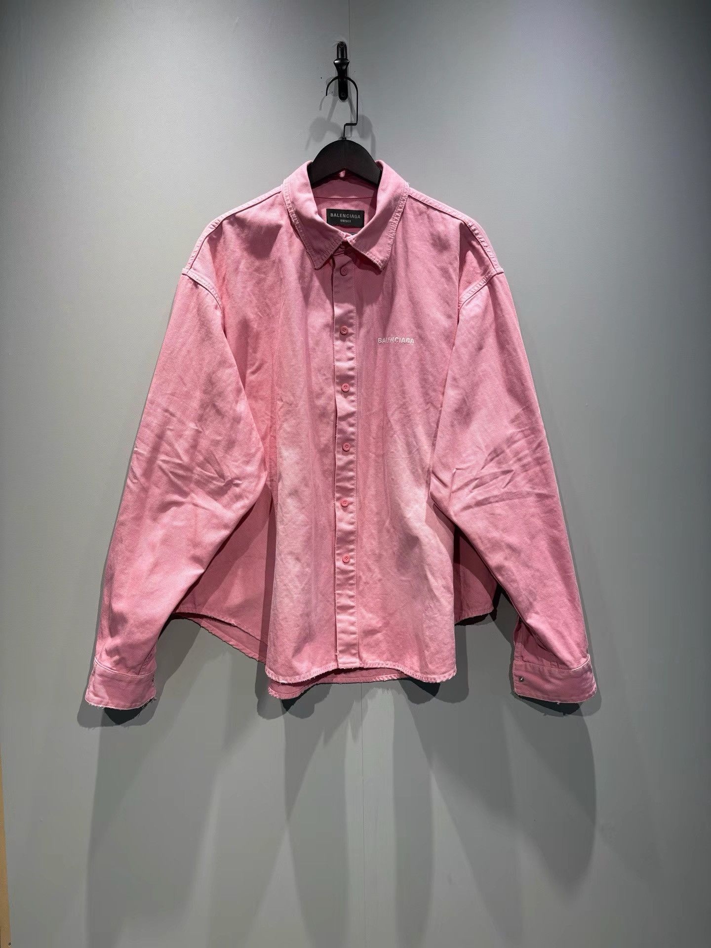 Balenciaga Balenciaga SS25 Stitched Logo Button-Up Long Sleeve K36 Size US M / EU 48-50 / 2 - 1 Thumbnail