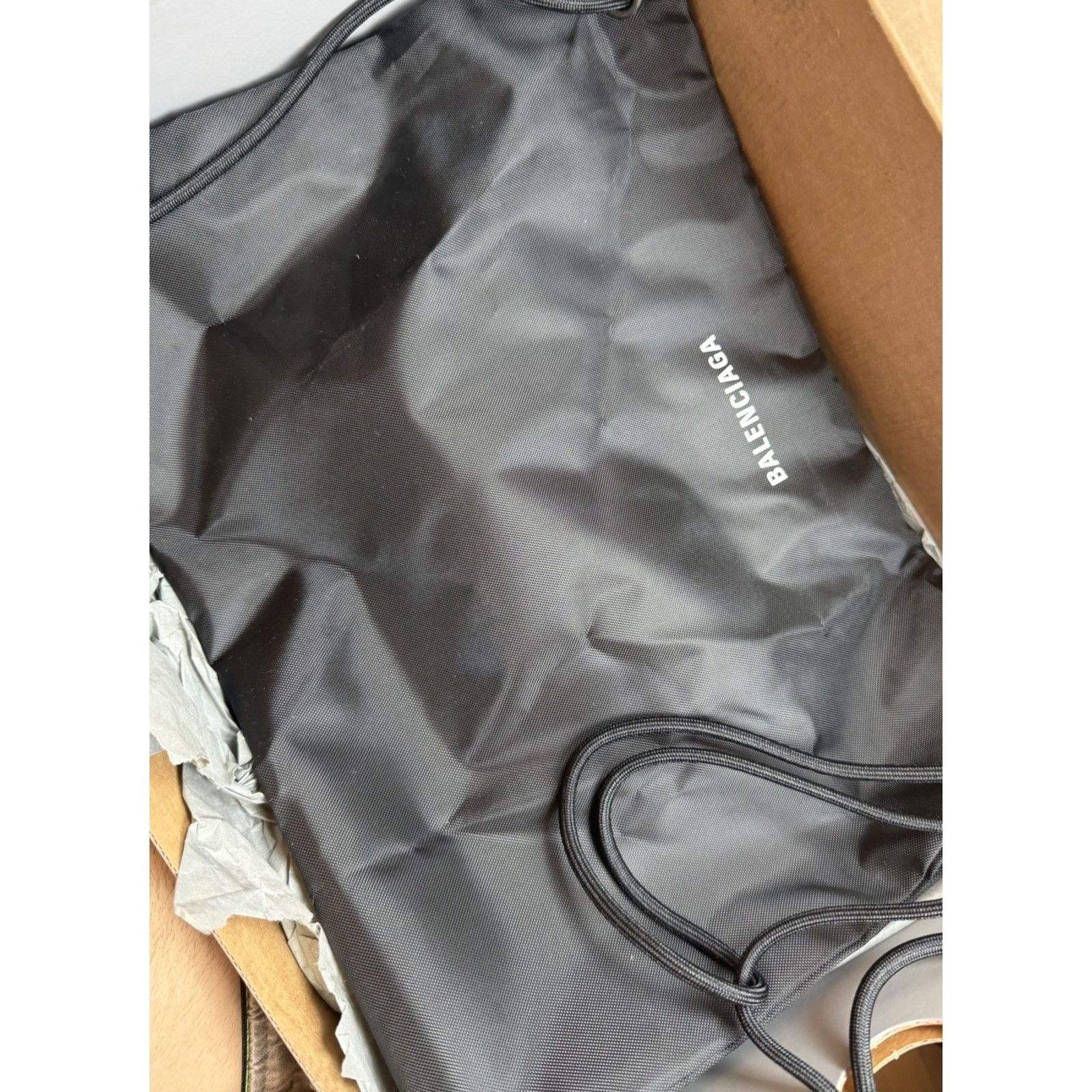 Balenciaga Size 34EU/4W - Balenciaga Runner Distressed NEW Size US 4 / IT 34 - 9 Thumbnail