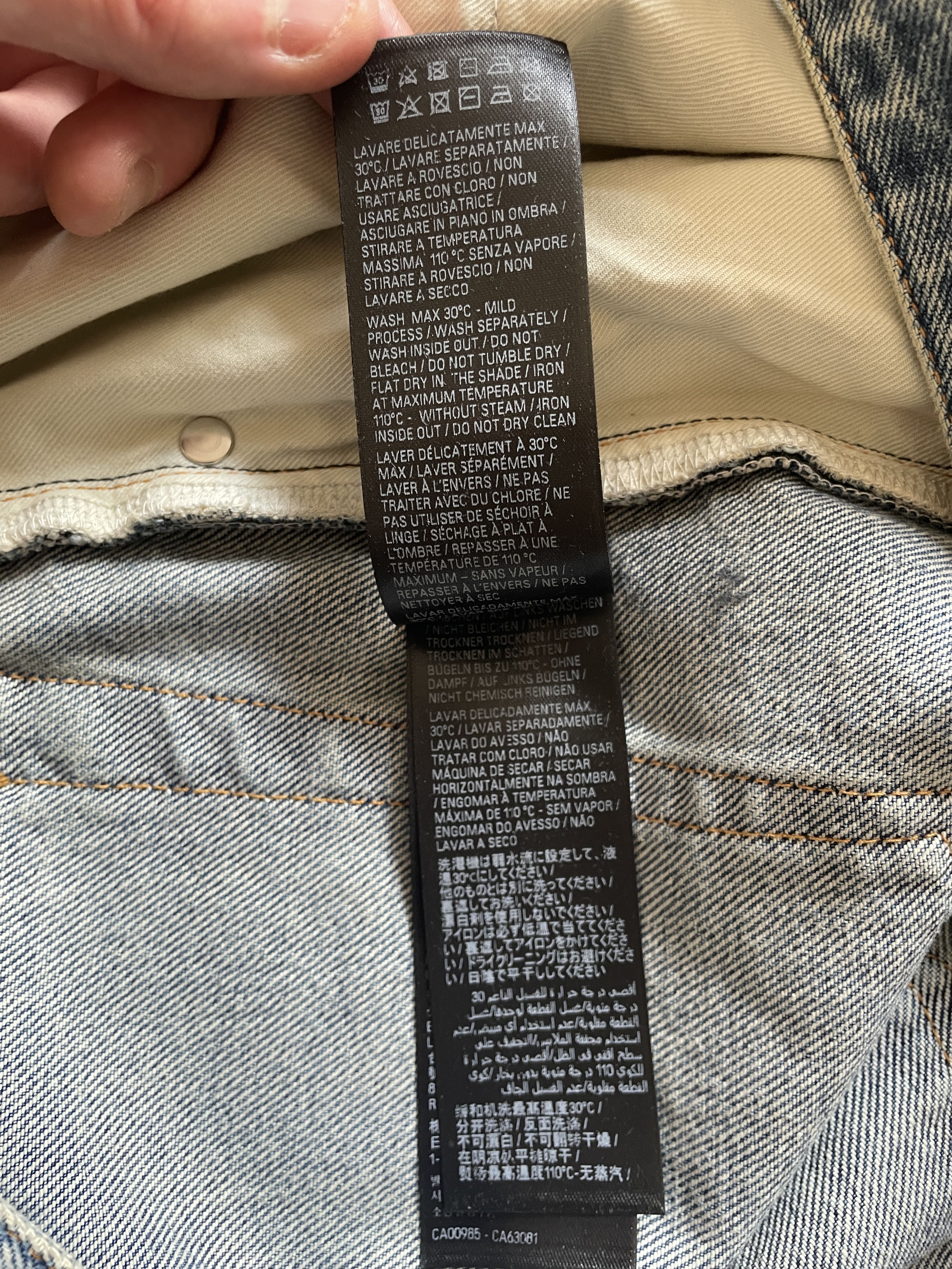 Balenciaga Balenciaga - Light Wash Loose-Fit Jeans L Size US 36 / EU 52 - 11 Thumbnail