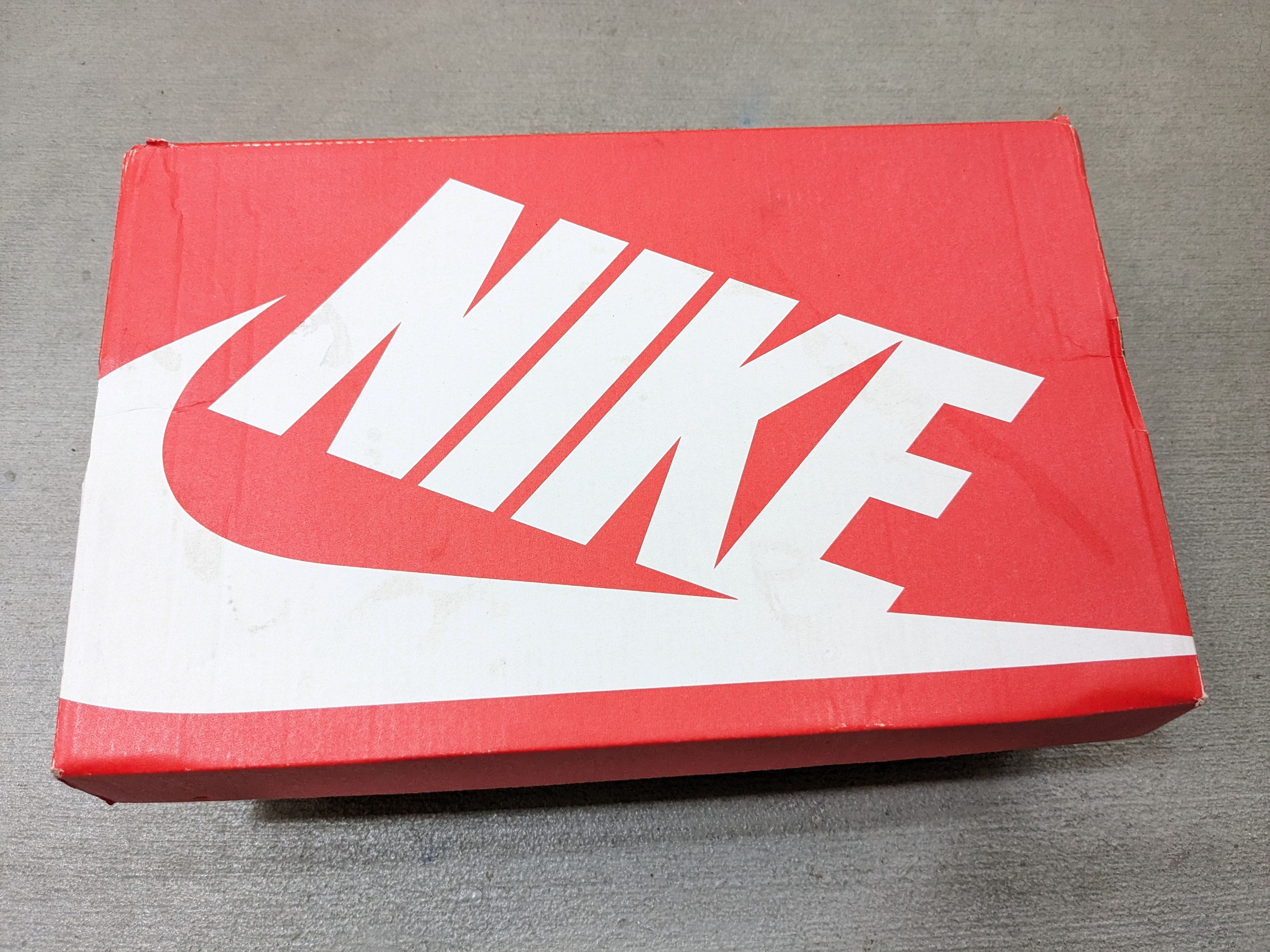 Nike Nike Free Flyknit Chukka 9.5 Purple Fireberry 639700-501 Size US 12 / EU 45 - 17 Thumbnail