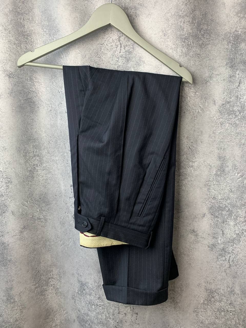 Corneliani Corneliani 100% Wool 2-Button Suit Navy Pinstripe Italy 50R Size 50R - 8 Thumbnail